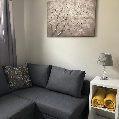 Beechwood Garden Suite Newtownabbey Ngoại thất bức ảnh